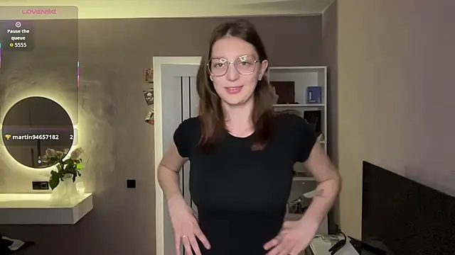 ChrisAmott online show from April 2026 04:19:01 PM