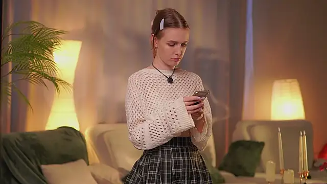 oopsnaked online show from April 2026 12:25:01 PM