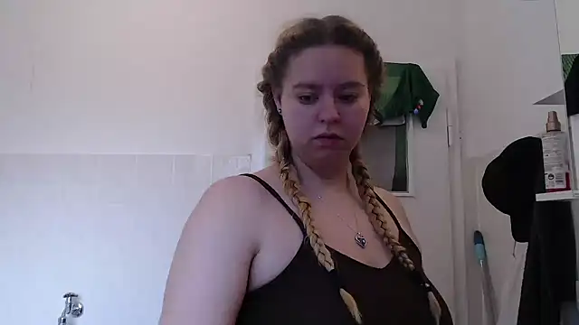 Mia lou05 online show from May 2026 04:17:02 AM