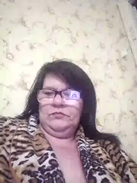 NysiOlsen online show from May 2026 04:33:01 PM
