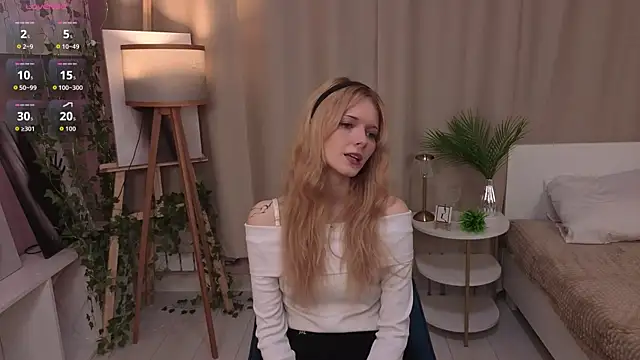 Snapshot of JuanaSumma chatting on April 2026 06:08:01 AM JuanaSumma online show from April 2026 06:08:01 AM