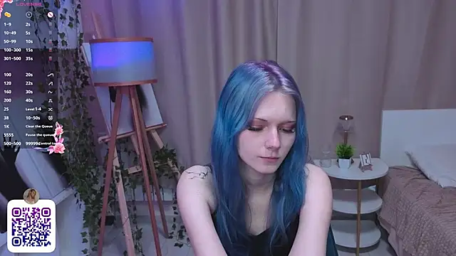 Snapshot of JuanaSumma chatting on May 2026 06:19:02 AM JuanaSumma online show from May 2026 06:19:02 AM