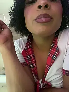 valeria 19x online show from February 2026 01:37:02 PM