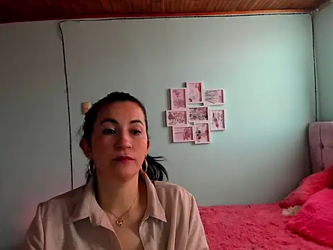 talia mystic online show from June 2026 12:39:01 PM