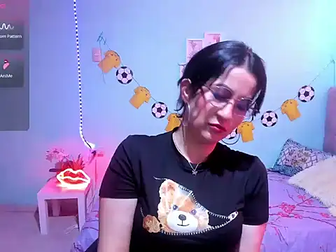 talia mystic online show from June 2026 12:53:02 PM