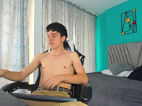 SamBoycash  online show from February 2026 05:33:01 PM