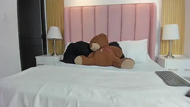 xXxSamantha   online show from March 2026 09:11:01 PM