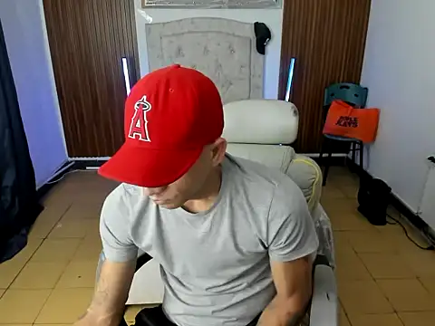 danisegura online show from February 2026 02:15:02 PM