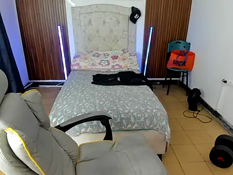 danisegura online show from February 2026 02:01:02 PM