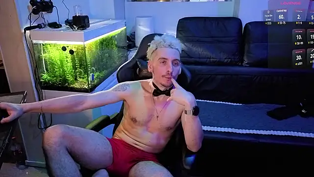 Rayzel White online show from February 2026 02:53:01 AM