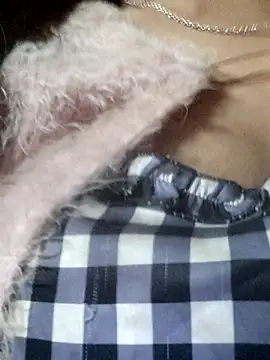 miumiu sexy2x online show from March 2026 01:35:02 AM