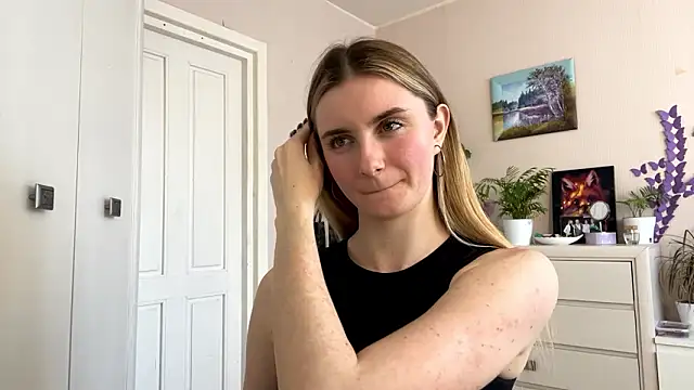 SharellHabersham online show from February 2026 01:04:02 PM