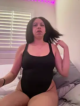 Snapshot of cartierprincess chatting on March 2026 11:31:02 PM cartierprincess online show from March 2026 11:31:02 PM