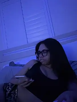 Snapshot of cartierprincess chatting on March 2026 04:05:02 AM cartierprincess online show from March 2026 04:05:02 AM