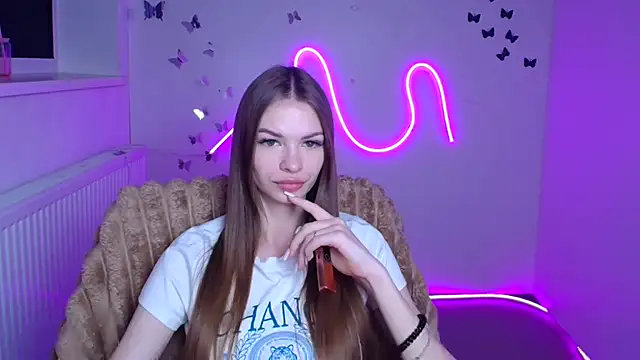 Lina Loveuu online show from May 2026 05:35:02 AM