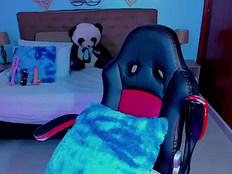 Snapshot of charlotte_bronte chatting on February 2026 05:36:02 PM charlotte bronte online show from February 2026 05:36:02 PM