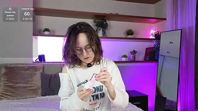 PorshaFluellen online show from February 2026 01:10:02 AM