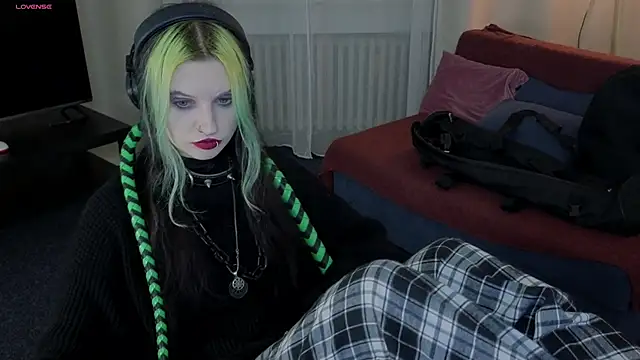 ToxicKittyy online show from March 2026 10:07:01 PM