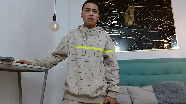 MarcusLux  online show from January 2026 11:48:01 AM