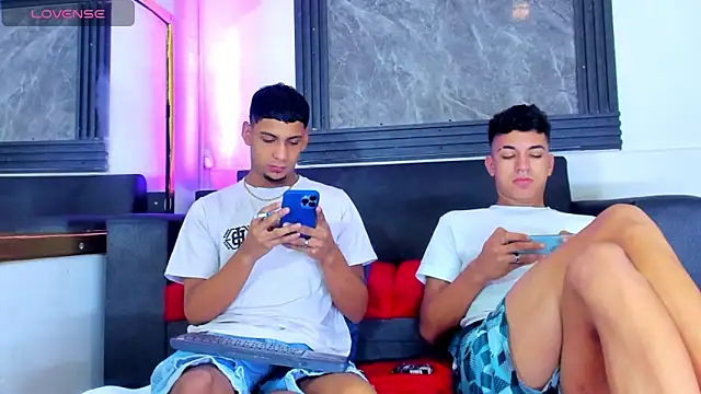 Snapshot of ALEX_KEITH26 chatting on March 2026 12:00:02 PM ALEX KEITH26 online show from March 2026 12:00:02 PM