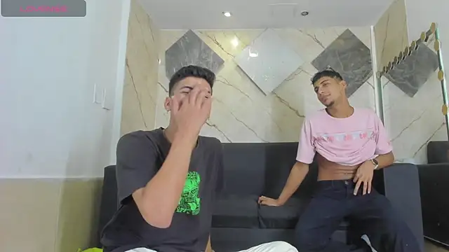 Snapshot of ALEX_KEITH26 chatting on March 2026 04:43:01 PM ALEX KEITH26 online show from March 2026 04:43:01 PM