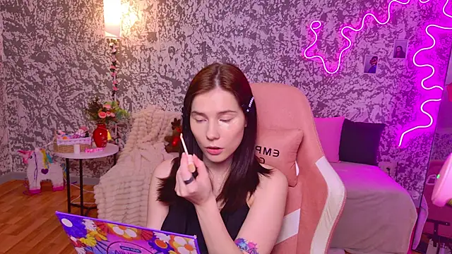 JinxMoon online show from March 2026 04:40:02 PM