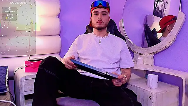 Salvattore Muller online show from February 2026 08:37:02 PM