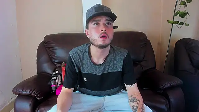 Salvattore Muller online show from May 2026 09:53:02 PM