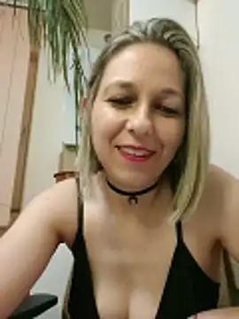 AdaJoy online show from May 2026 10:26:01 PM