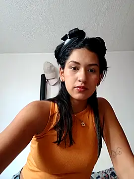 RoseeLuna online show from February 2026 01:26:02 PM