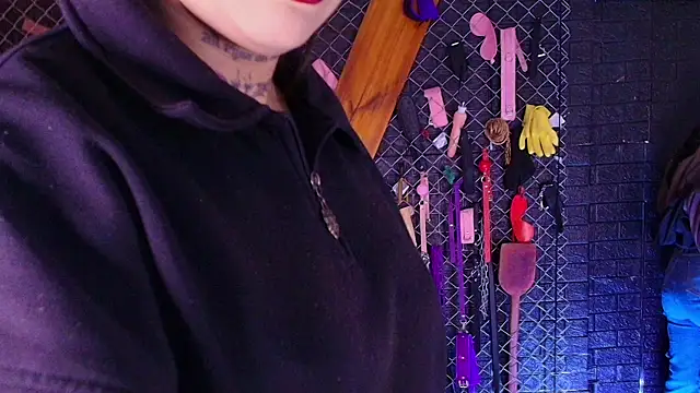 Miss Juliett bdsm online show from May 2026 02:13:01 PM