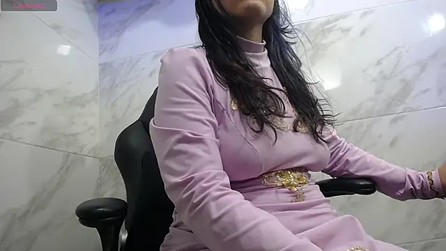 jasmine700141 online show from April 2026 07:19:01 PM