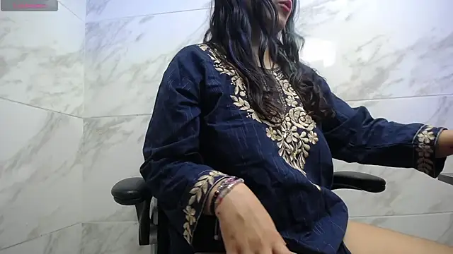 jasmine700141 online show from May 2026 07:22:02 PM