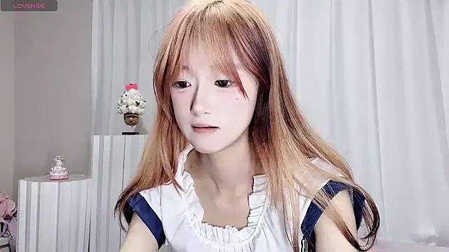 Snapshot of qingqing_love2025 chatting on May 2026 02:47:02 PM qingqing love2025 online show from May 2026 02:47:02 PM