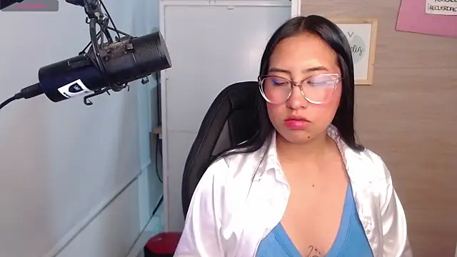 Nina Polet  online show from February 2026 04:06:02 AM