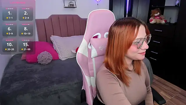 Nina curves online show from March 2026 07:08:01 PM