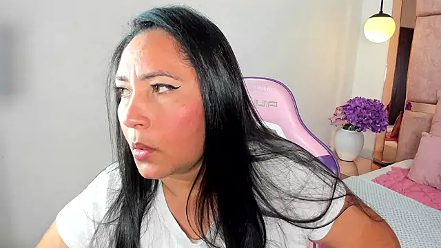 guajiramia online show from February 2026 04:57:02 PM