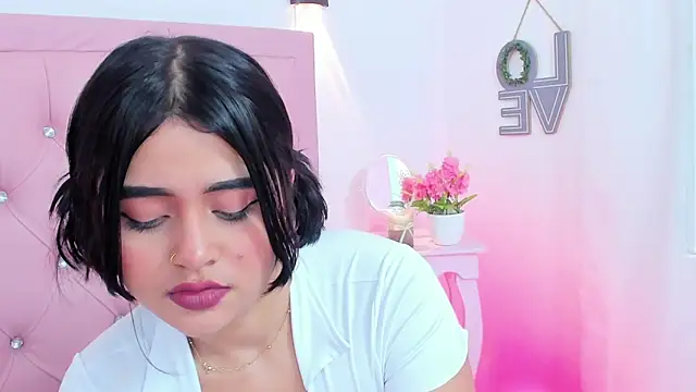 Nara Bloom online show from February 2026 05:33:01 PM