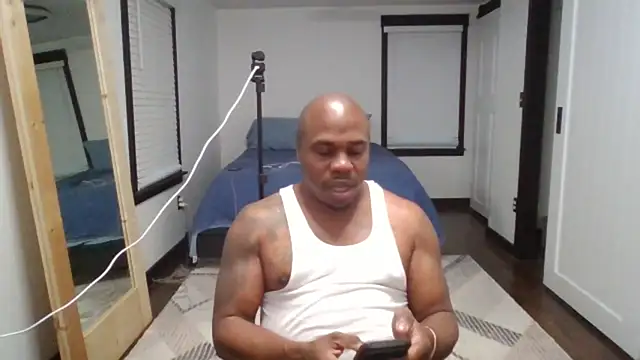 Snapshot of TheCrushExperience chatting on March 2026 11:35:01 PM TheCrushExperience online show from March 2026 11:35:01 PM