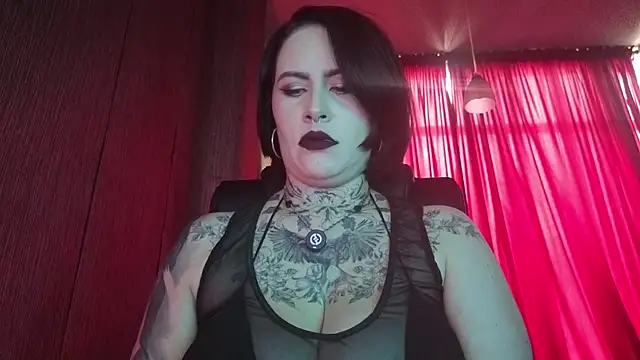 Snapshot of Mistressolivia07 chatting on May 2026 04:48:02 PM Mistressolivia07 online show from May 2026 04:48:02 PM