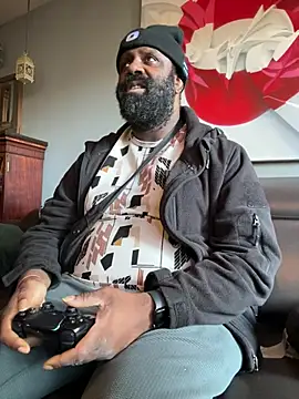 Snapshot of KOdaLion chatting on March 2026 11:28:02 PM KOdaLion online show from March 2026 11:28:02 PM