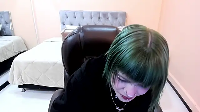 Bela Craxkerr online show from February 2026 12:48:02 PM