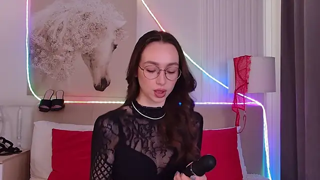 Emily Simon online show from May 2026 05:03:02 AM