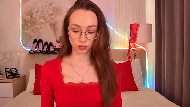 Emily Simon online show from June 2026 05:50:02 AM