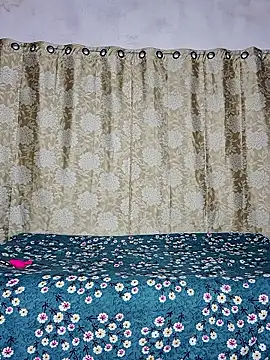 Snapshot of Forest_Queen chatting on March 2026 05:28:02 PM Forest Queen online show from March 2026 05:28:02 PM