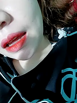 lylinhjim online show from February 2026 03:43:01 AM