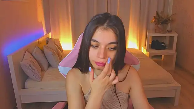 Kim Bless online show from June 2026 01:50:02 AM