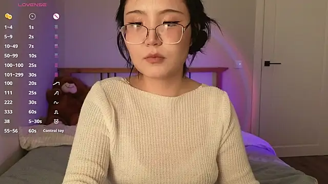 nullgirl online show from May 2026 11:35:01 PM