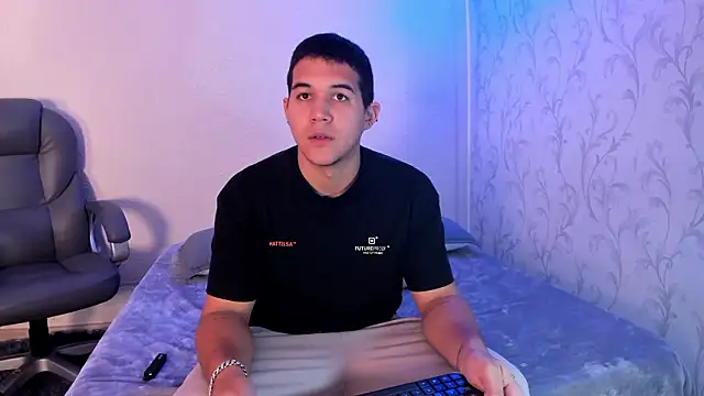 Tadeo vega  online show from February 2026 03:23:02 AM