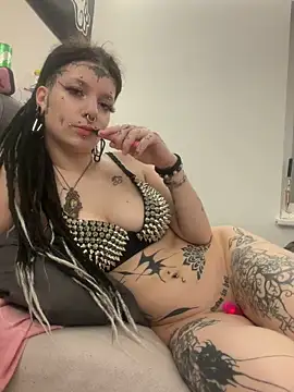 demonLamia online show from May 2026 04:23:01 PM